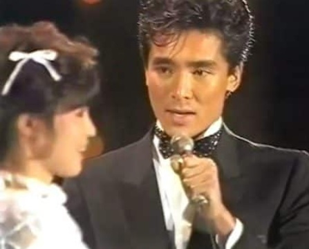 松田聖子と郷ひろみの交際期間は3年半!電話や会見内容が衝撃!馴れ初めや共演はいつからなども! - M-media