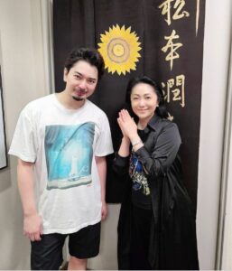 松本潤　ふっくら　太った　老けた　ヒゲ