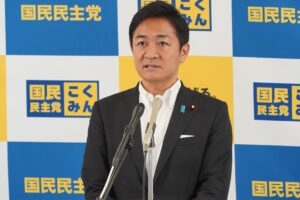 玉木雄一郎　父親　兄　トラブル　年齢　職業