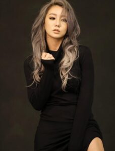 倖田來未　二人目