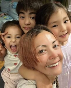 土屋アンナ　子供　シンバ　柔道　学校　セイナ　ニイナ
