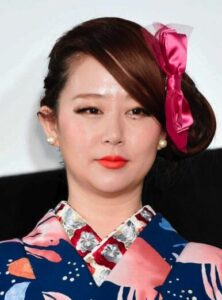 東村アキコ　本名