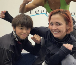 土屋アンナ　子供　シンバ　柔道　学校