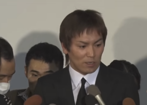 狩野英孝　8股　相手　記者会見　面白い
