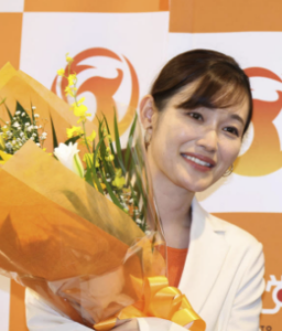 塩入俊哉　元嫁　離婚理由　略奪　さや　参政党