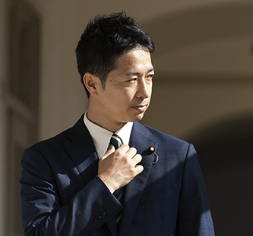 藤田文武　スキャンダル　維新共同代表　後援会資金